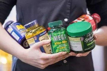 政策速遞 保健食品擬標(biāo)注“本品不能代替藥品”等警示語(yǔ)，強(qiáng)化消費(fèi)者權(quán)益保護(hù)